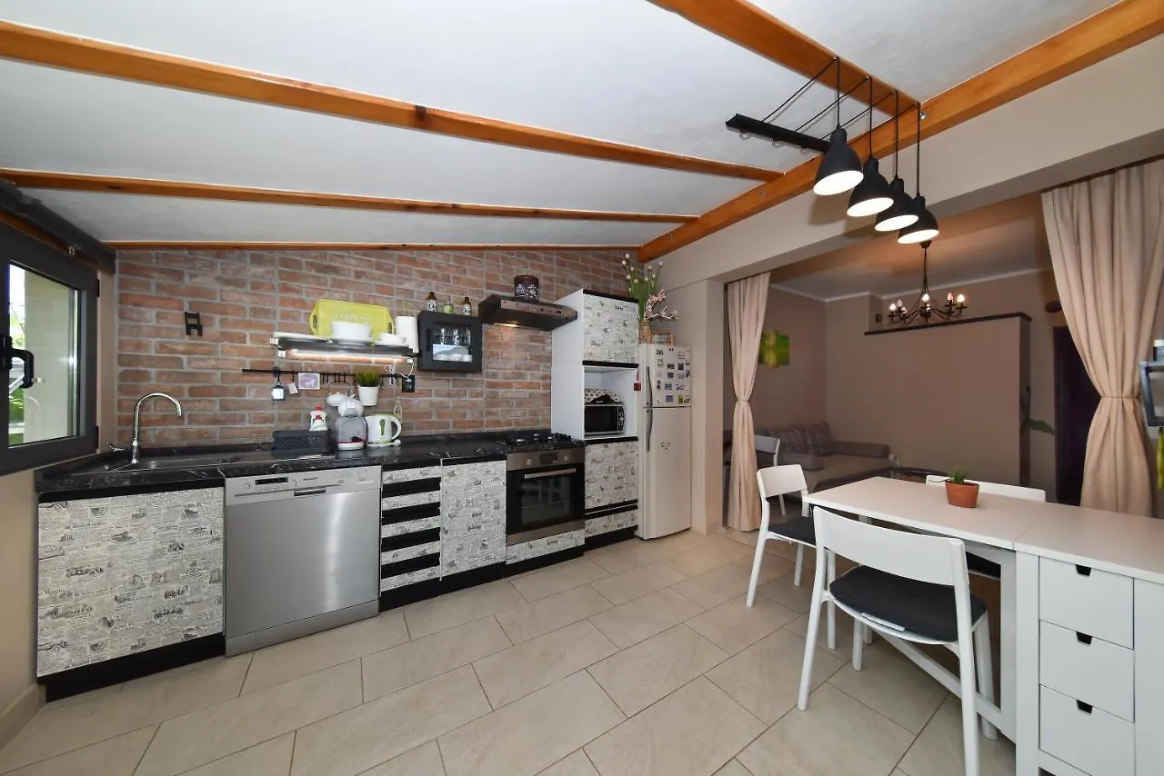 Little Monkey Apartment 자다르